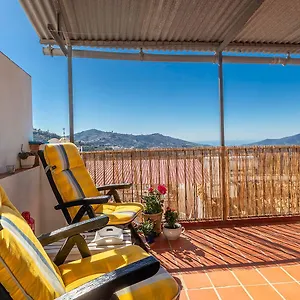  Holiday home Casa Marlo, Spacious House In The Lively Centre Of