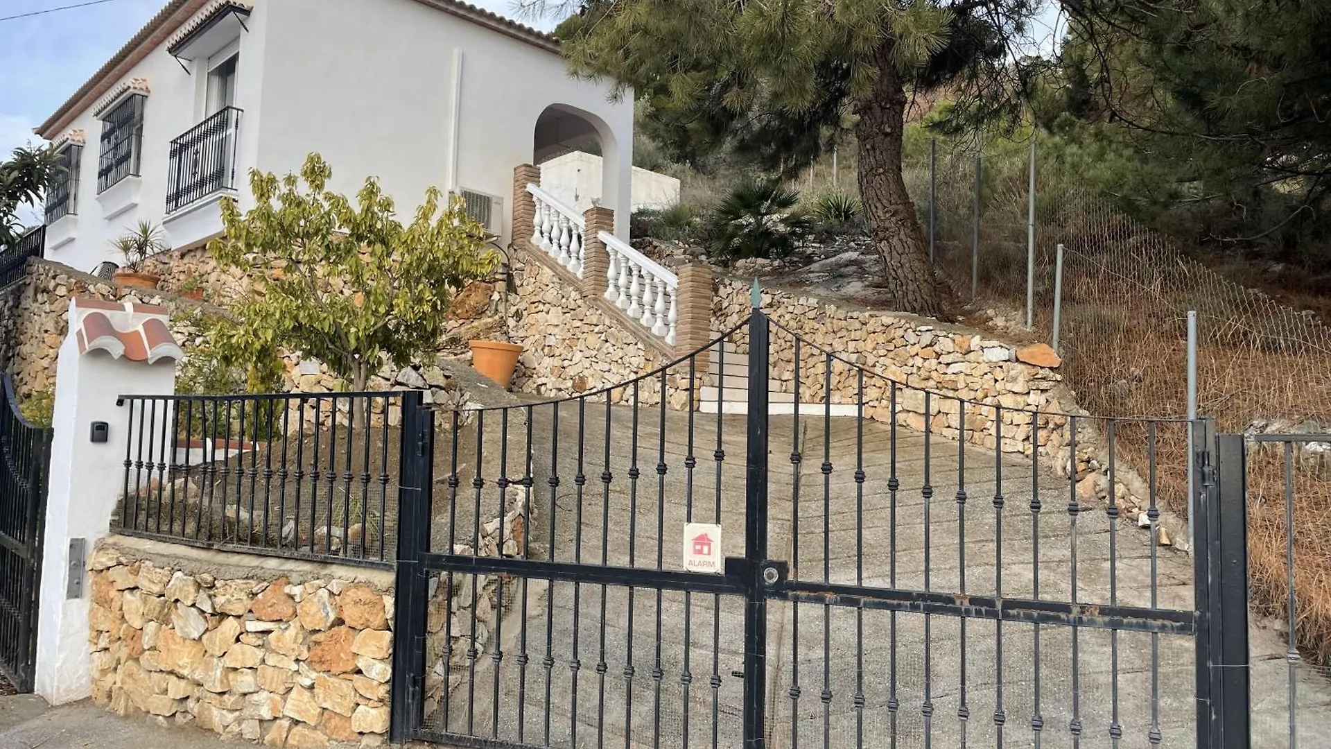 Casita Las Perlas contacts